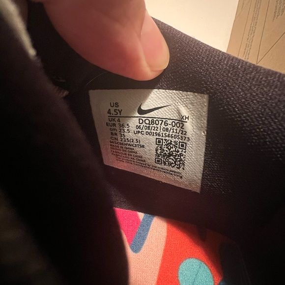 NIB Nike Kyrie 8 GO GS Chinese New Year Photon Dust DQ8076-002 Youth 4.5 Kids - Picture 8 of 14